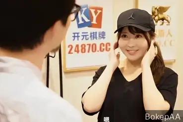 Gadis Pengantar Barang Cantik Ngentot Brutal Tuan Nakal