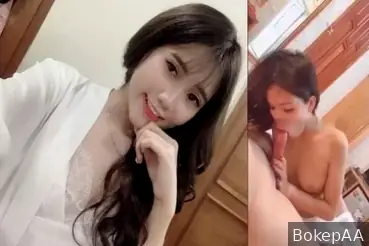 Pacar Lagi Nyepong Kontol Tiba-tiba Direkam Ponsel